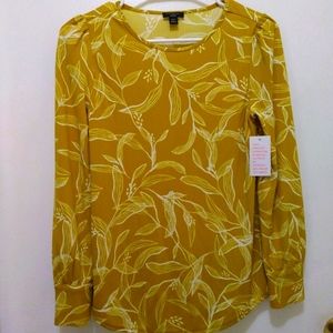 Anne Taylor Career Blouse XXSP Petite. Chest measures 30inch. Floral.